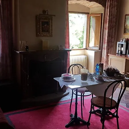 Di Alberi Bed & Breakfast